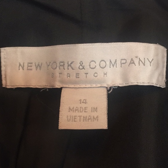 Woman’s black blazer - rarely used great for work! - Picture 3 of 3